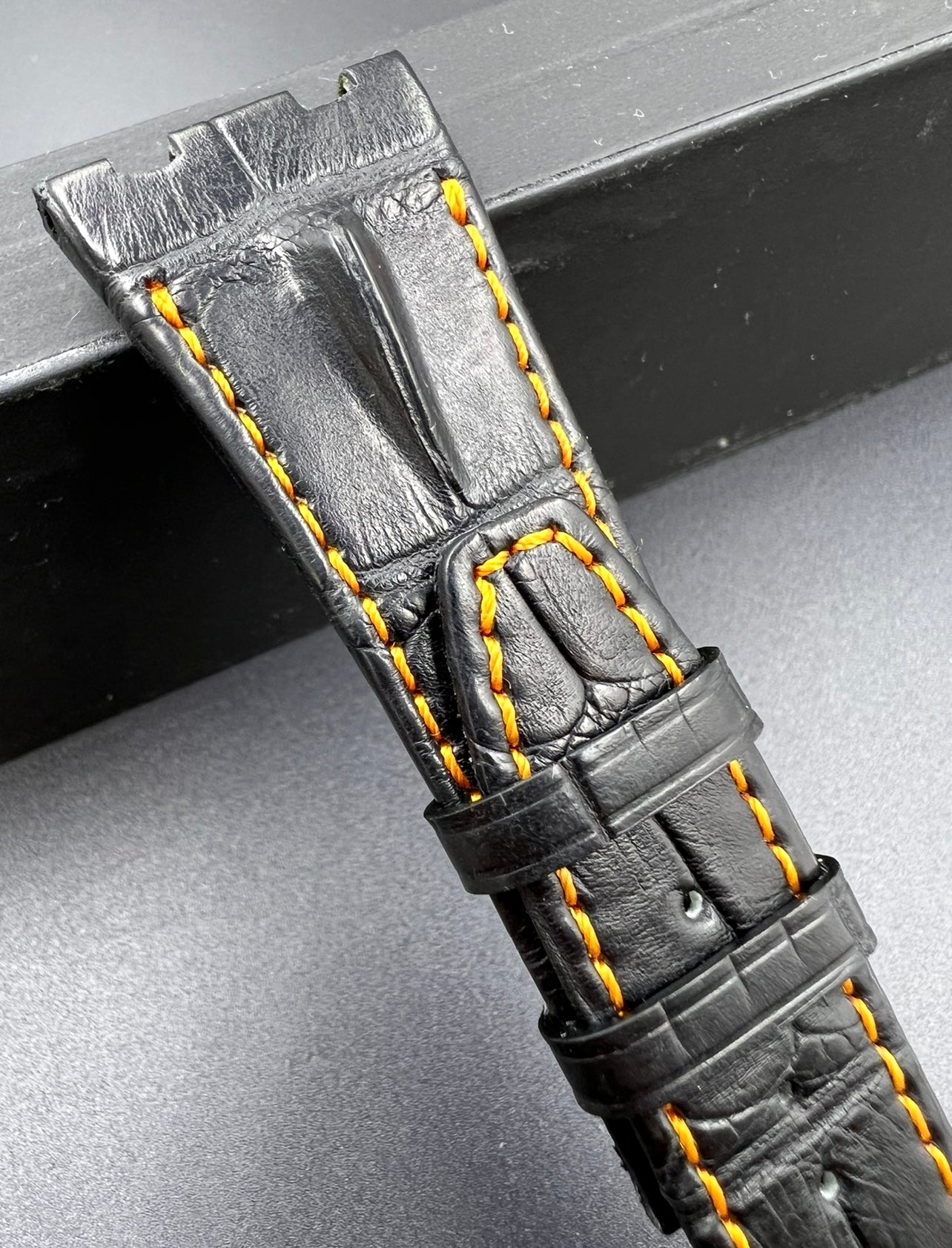 Ap offshore alligator strap for 42mm models volcano