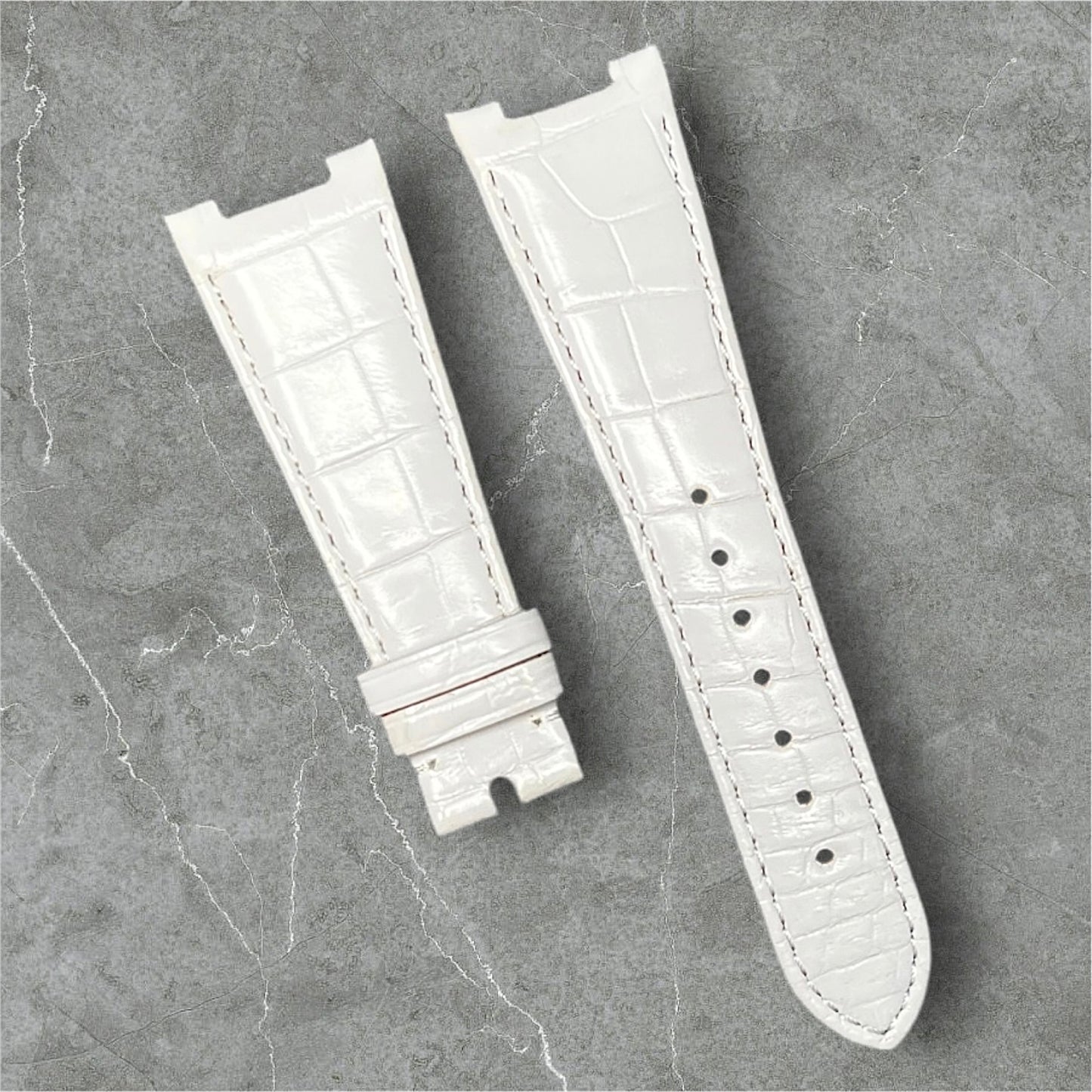 Alligator Strap for 5712 / 5980 Patek Philippe Models