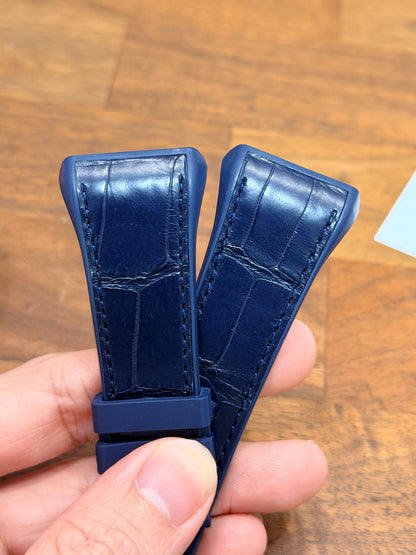 Close up of v45 alligator strap 