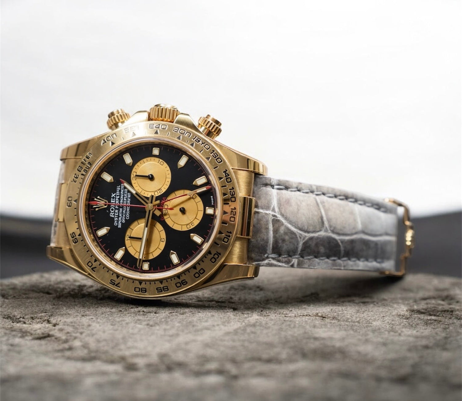 Rolex Daytona 116518LN on Watchstrapco Himalayan alligator leather 