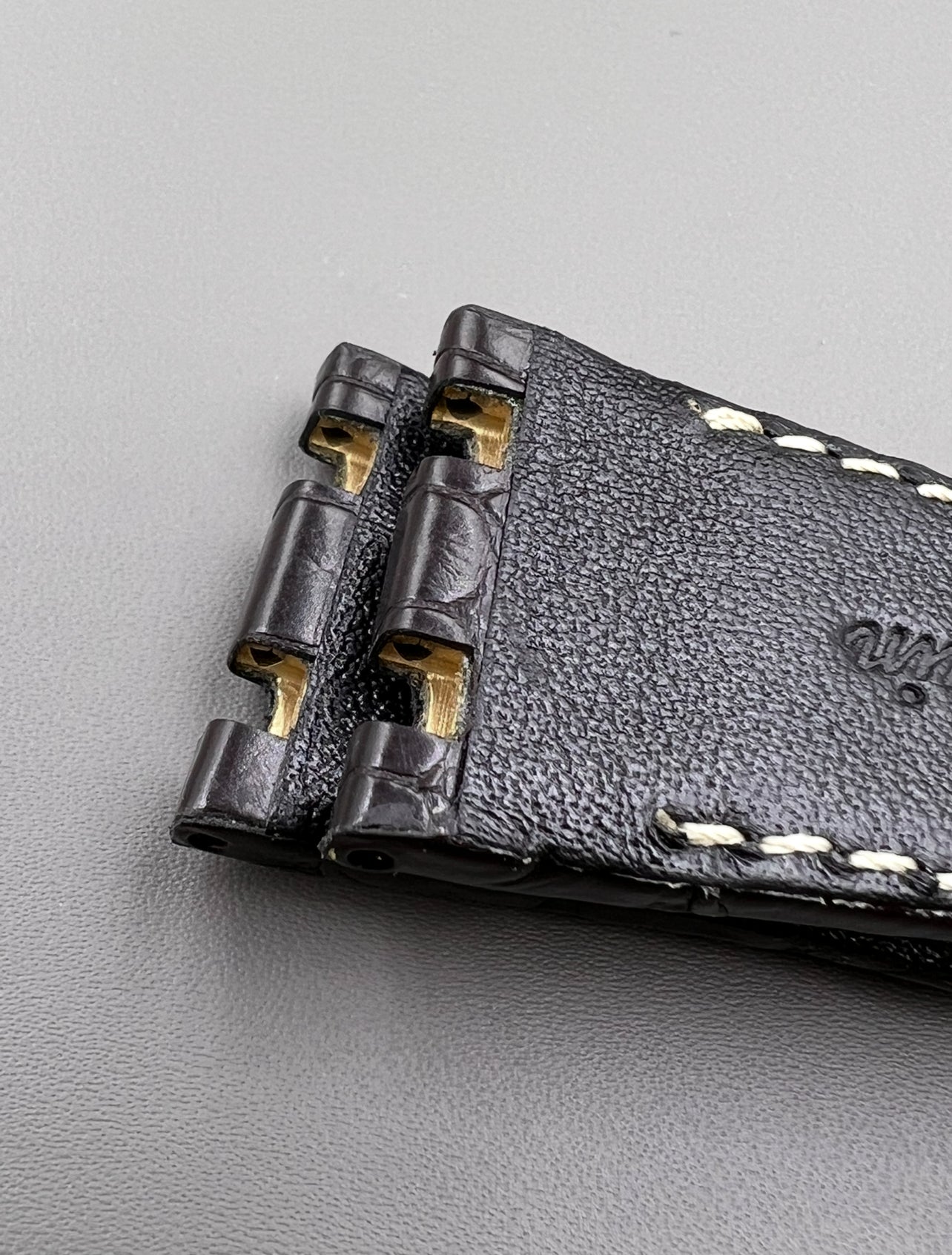 Ap offshore alligator strap for 42mm models (Coffee Brown)